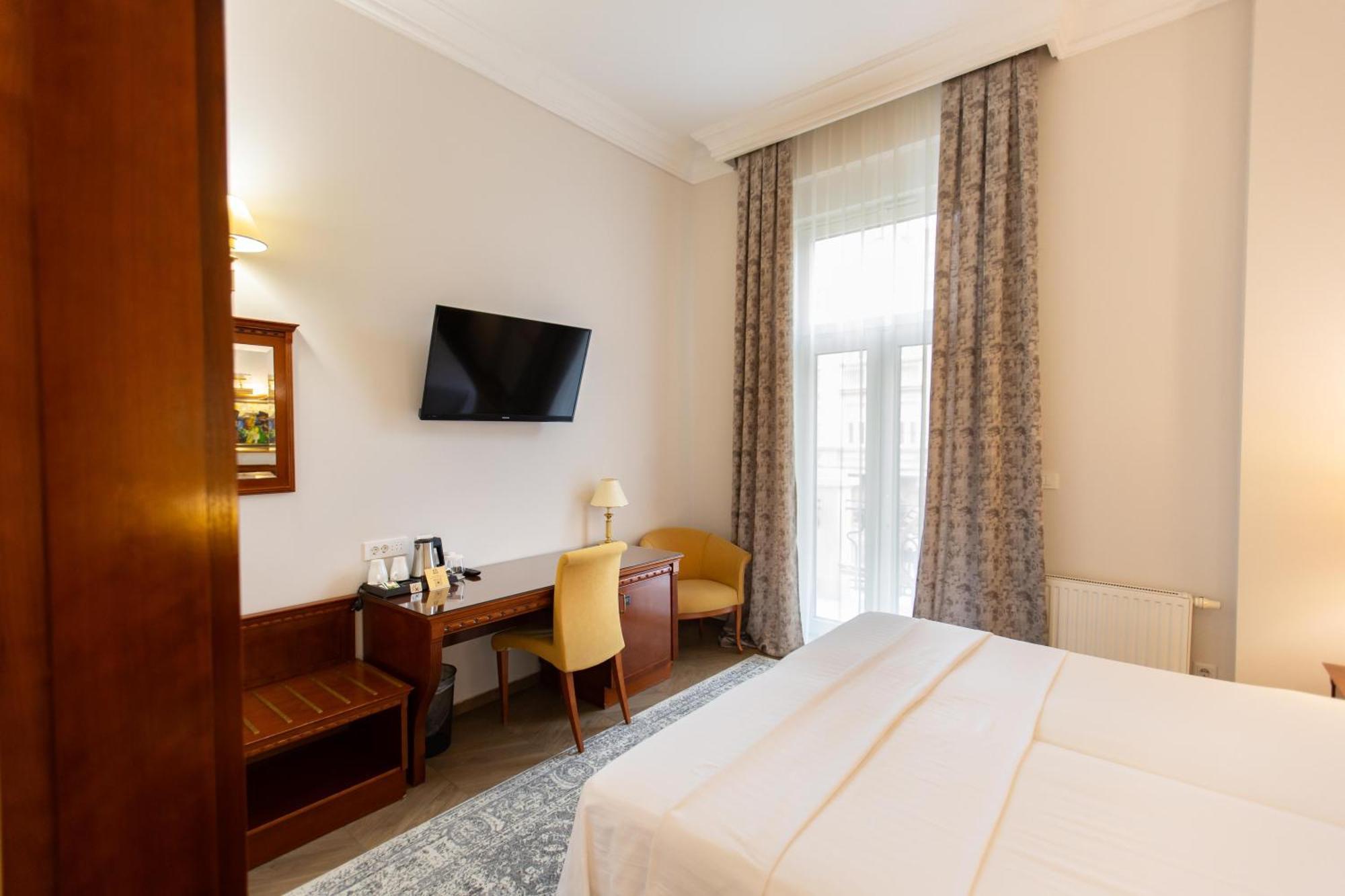 Hotel Waldinger Осиек Экстерьер фото
